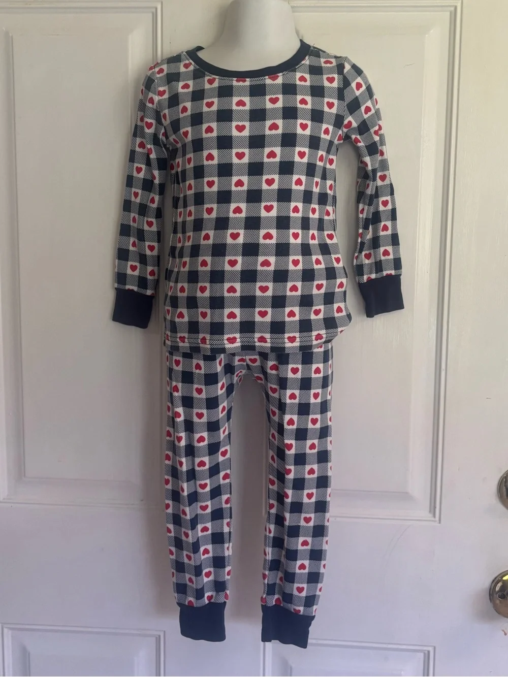 3T Old Navy Unisex navy/white gingham/red hearts 2 piece pajama set.  In EUC!